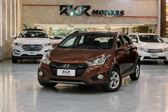 HYUNDAI HB20X 1.6 16V PREMIUM FLEX 4P AUTOMÁTICO HYUNDAI HB20X 1.6 16V PREMIUM FLEX 4P AUTOMÁTICO
